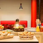 Ibis Hotel 2*