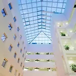 Ibis Centrum 2*
