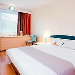 Ibis Centrum 2*