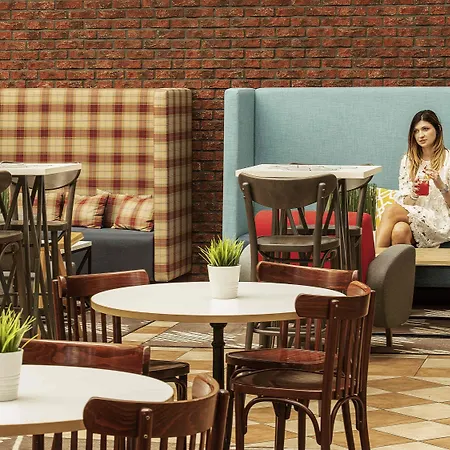Ibis Centrum 2*