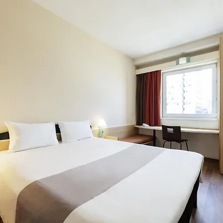 Ibis Centrum Hotel