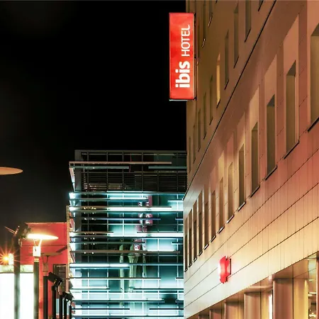 Ibis Centrum Hotel 2*