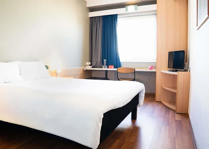 מלון Ibis Centrum 2*