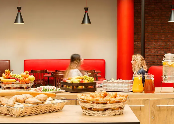 Ibis Centrum Hotell 2*